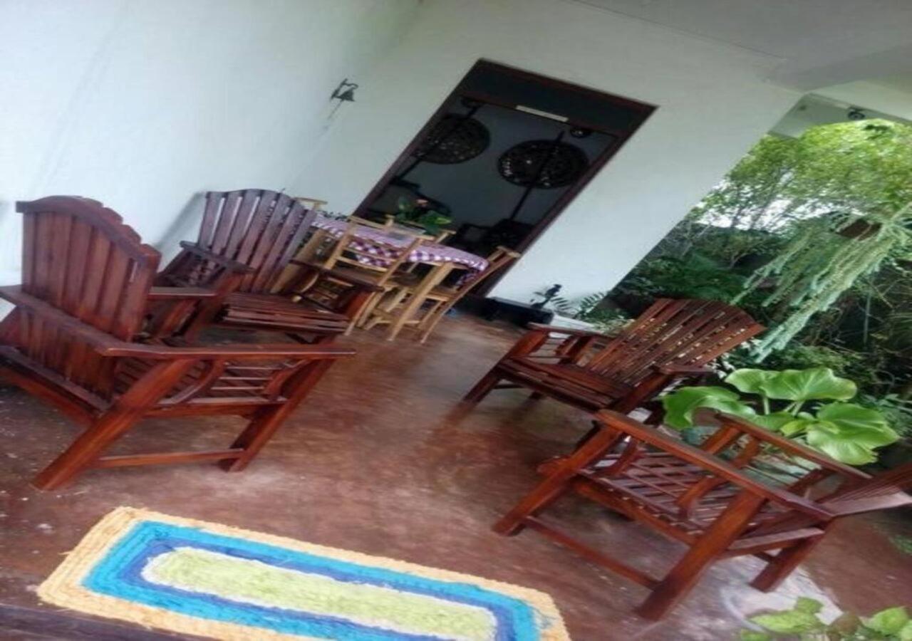 Weerakoon Guest Hikkaduwa Exterior foto