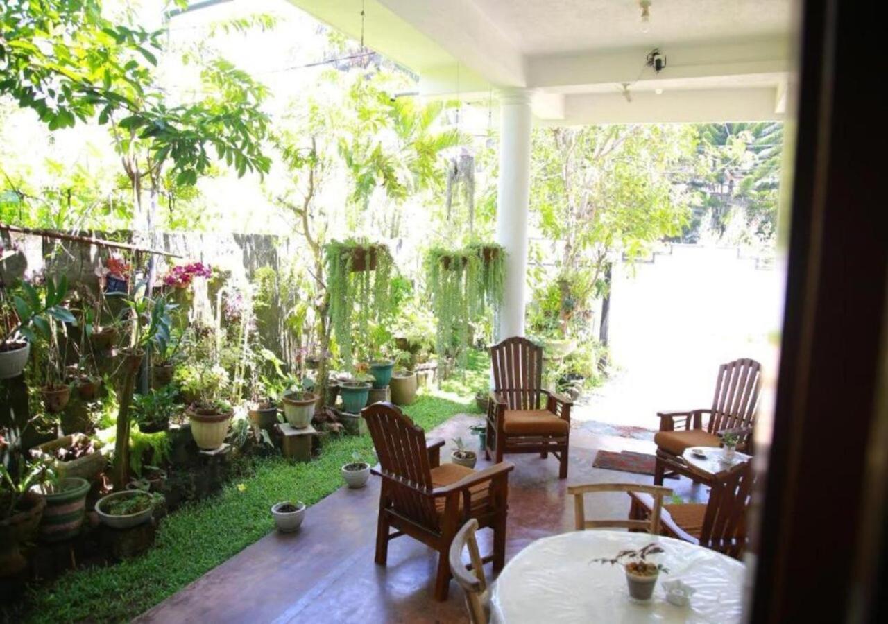 Weerakoon Guest Hikkaduwa Exterior foto